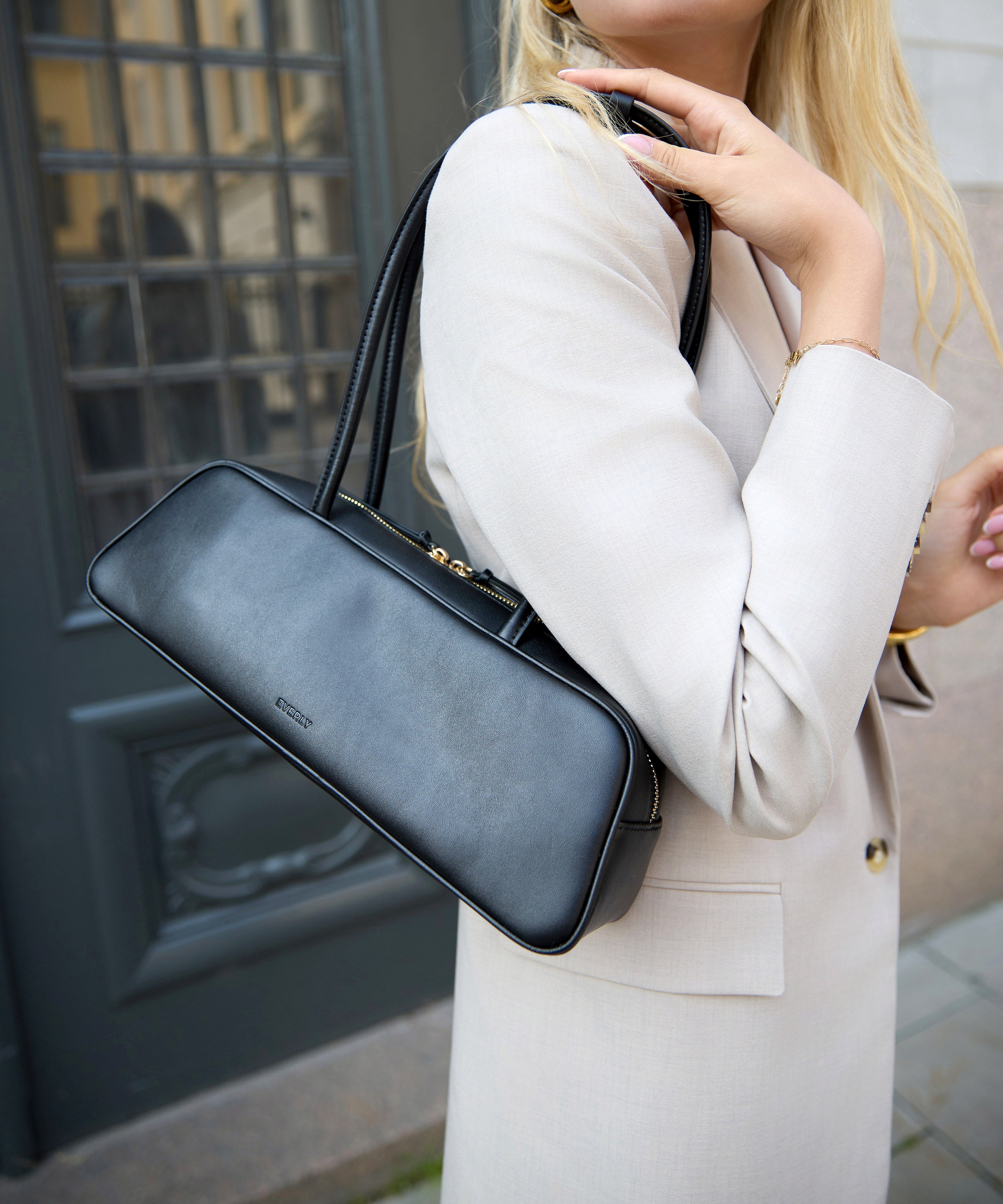 Faye Bag East West Noir