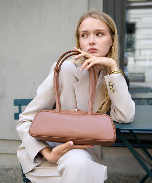 Faye Bag East West Camel
