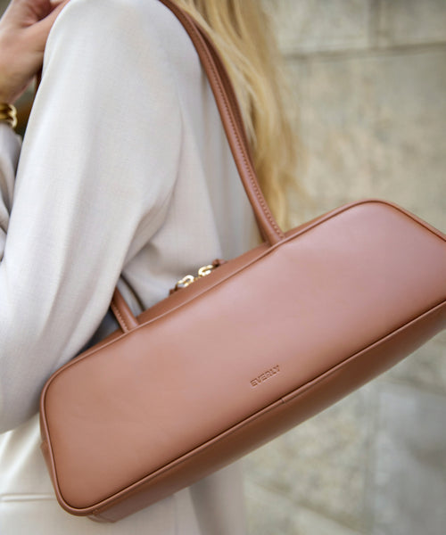 Faye Bag East West Camel