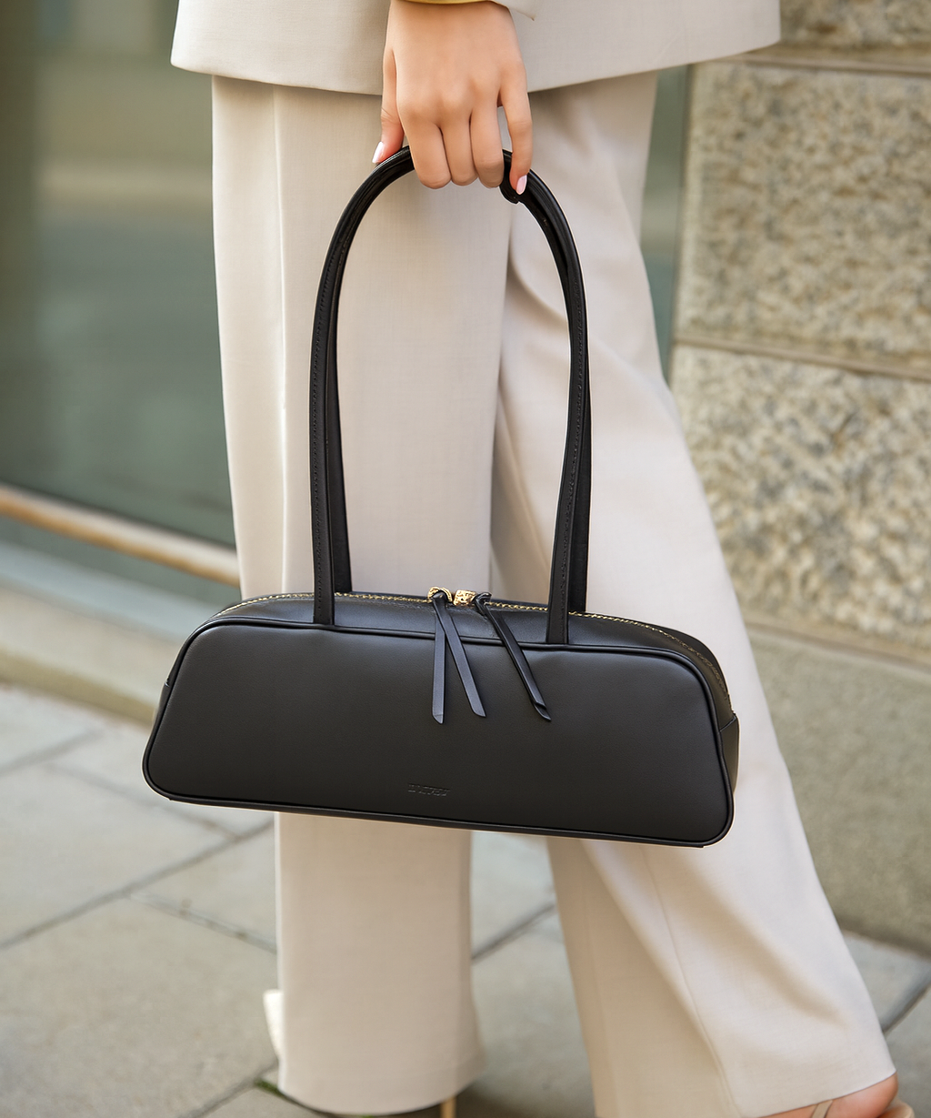 Faye Bag East West Noir